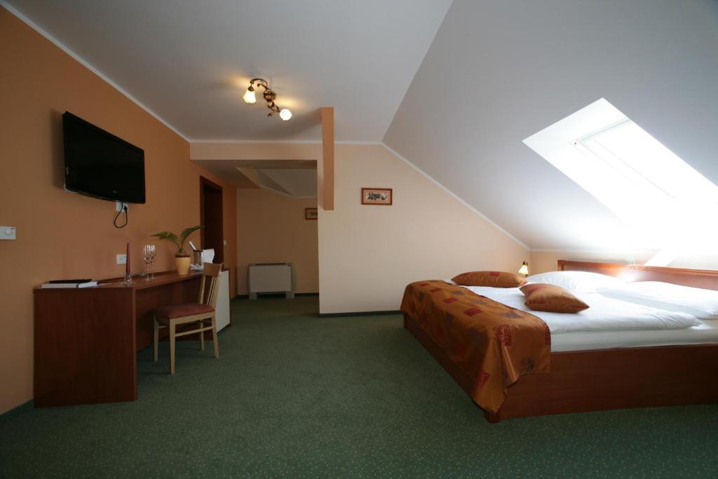 Hotel Aqua Roma 림스키타플레스 객실 사진
